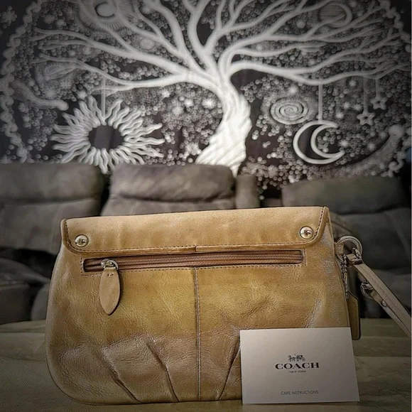 Vintage Y2K Coach Gold Women's Clutch wallet Bag ❌70% OFF SALE❌ - Picture 7 of 10